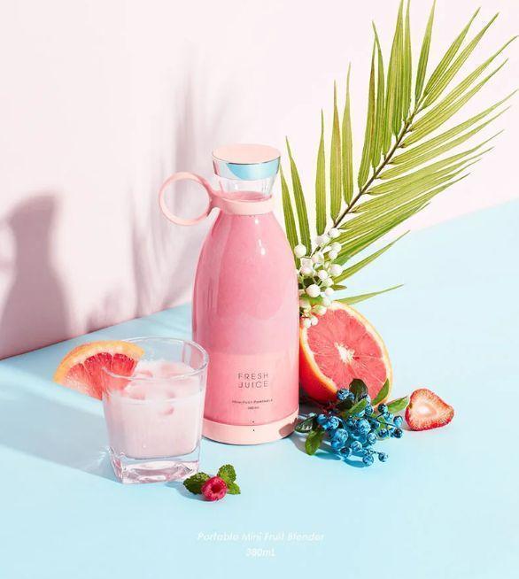 Juice Anywhere: The Ultimate 420ml Portable Blender
